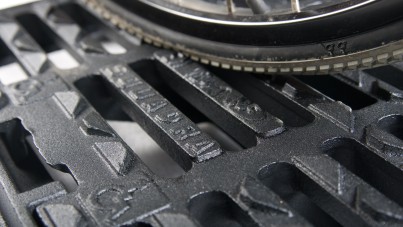 Gully Gratings